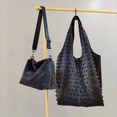 

women novelty unique design rivet big black shuolder for female pu leather cool personality punk set lash package large handbag