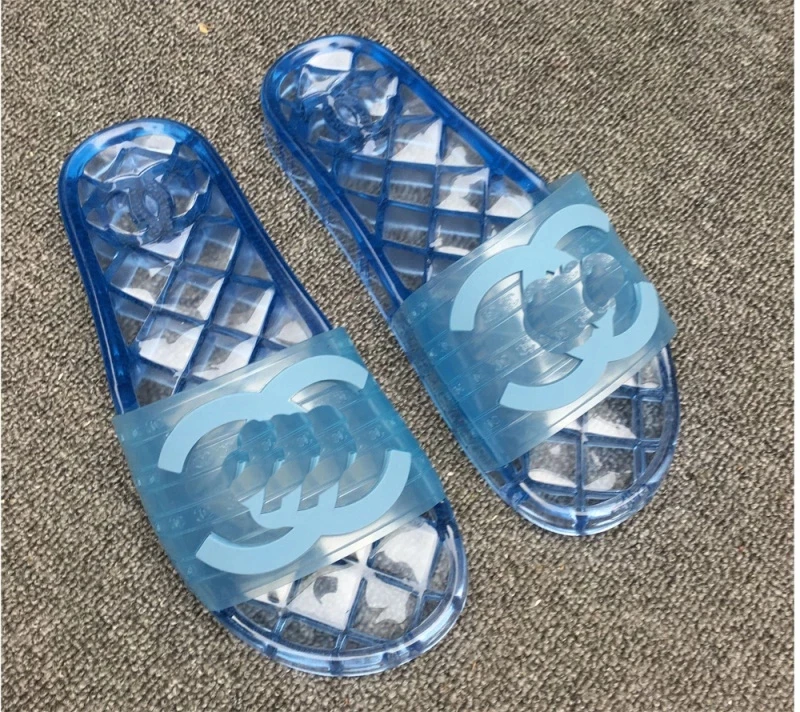 

Hot famous Designer Crystal slippers Brand Slippers High Quality women Sandals Fashion Brand Flat Shoes Ladies men Slippers