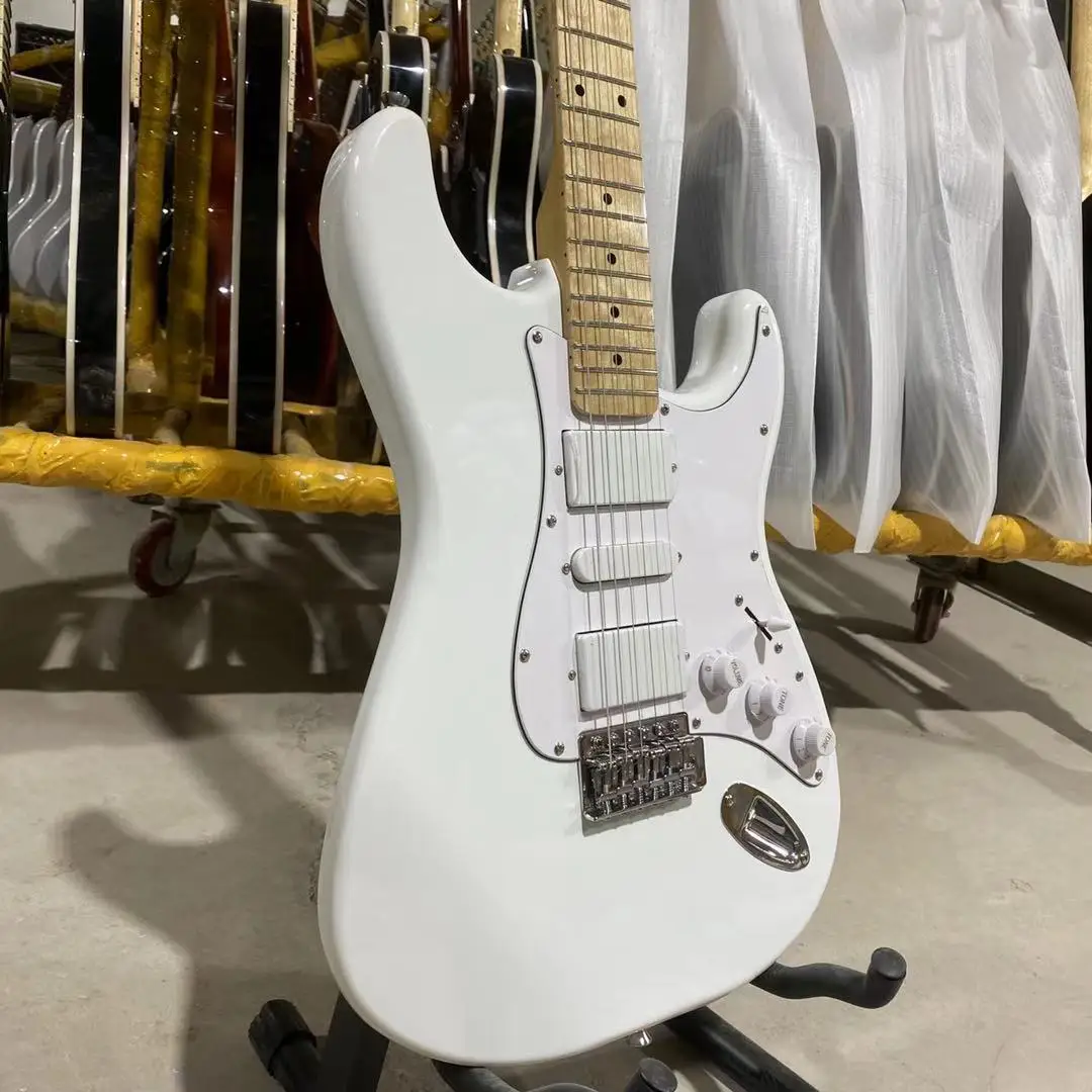Электрогитара Strat белый корпус из липы Кленовая доска серебряная фурнитура