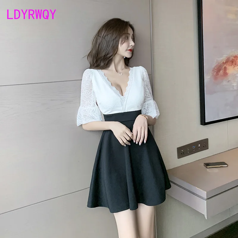 

LDYRWQY 2021 summer new deep V sexy color matching lace dress ladies temperament high waist and thin ruffles