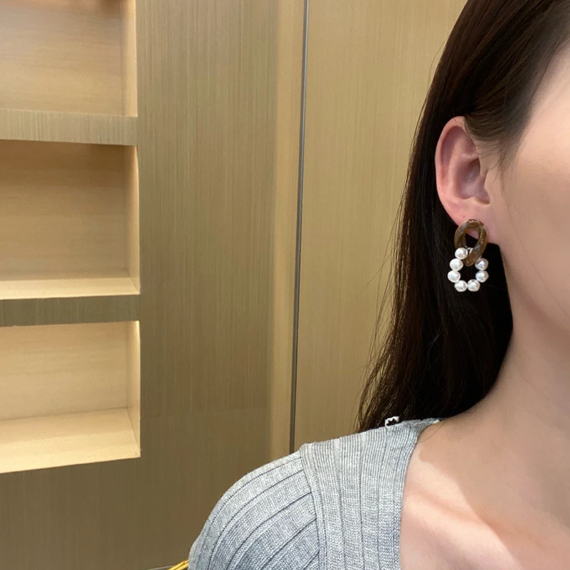 

925 Silver Needle Trendy Jewelry Simulated Pearls Earrings Pretty Design Vintage Temperament Brwon Resin Earrings For Women