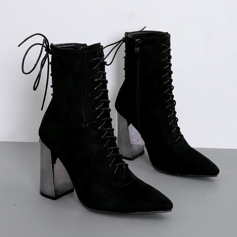 

2020 autumn new pointed British style patent leather fashion thick and thin boots children