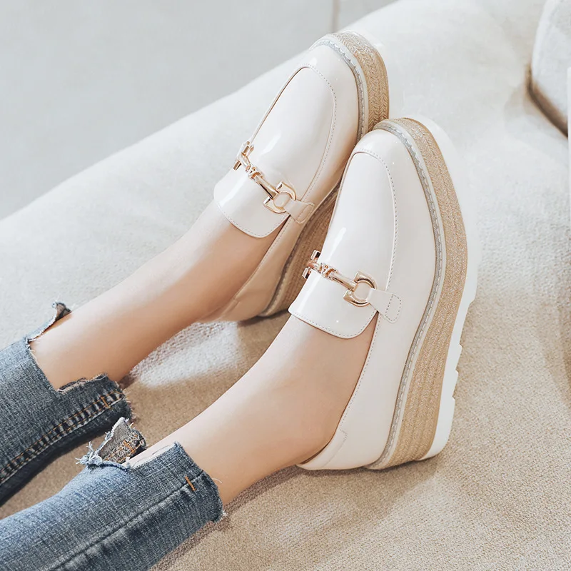 2021 женская обувь на толстой мягкой подошве из Pu искусственной кожи кожаные туфли