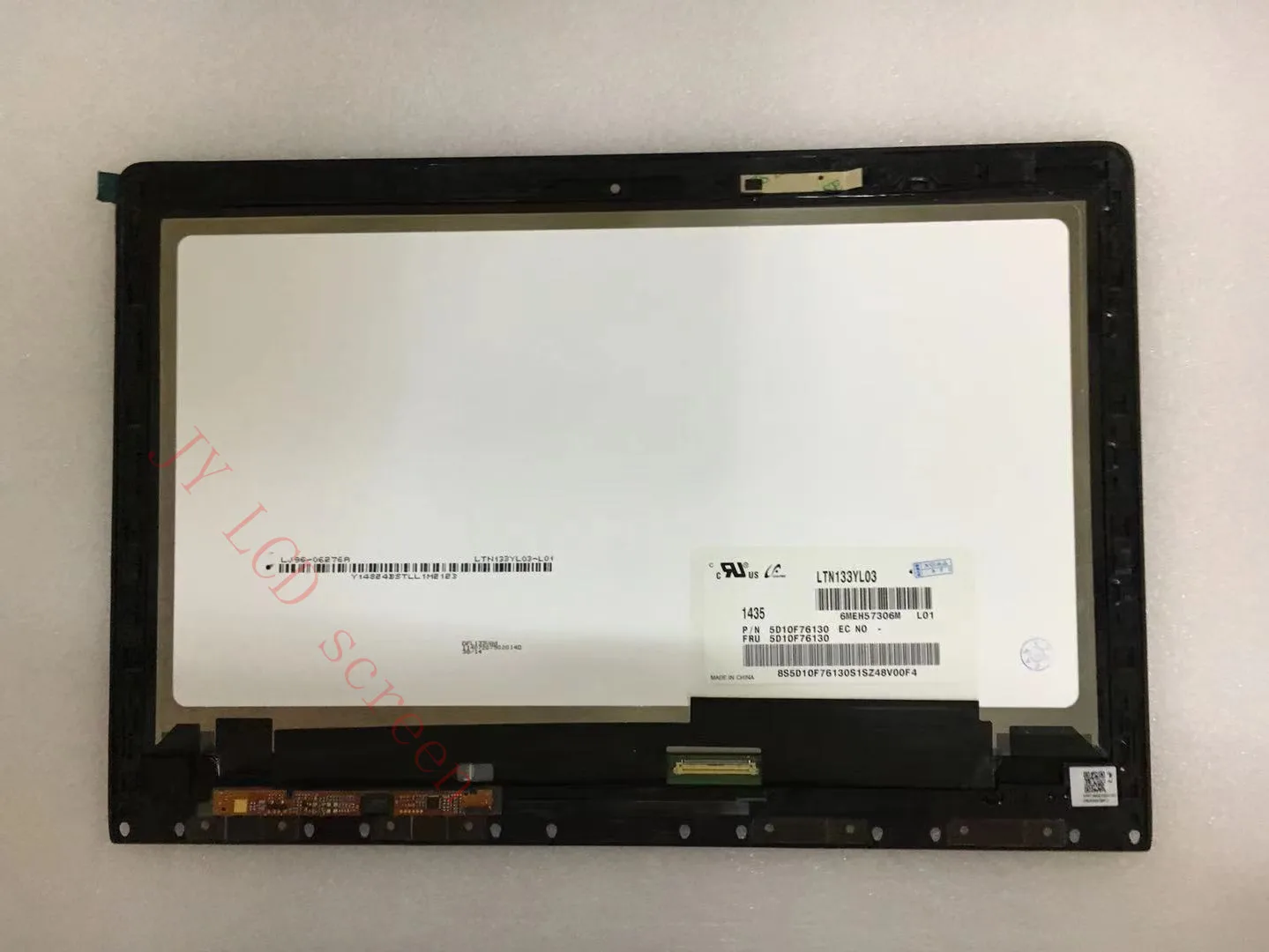 - 1370            Lenovo Yoga 3 Pro 13, 3 LTN133YL03