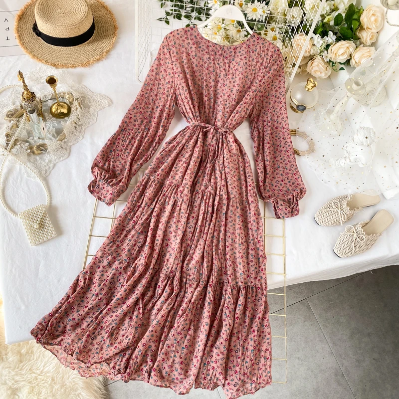 

Romantic Bohemian Women Vintage Print Dress 2020 Spring Floral Long Chiffon Dress Fashion Women Bandage Pleated Dress