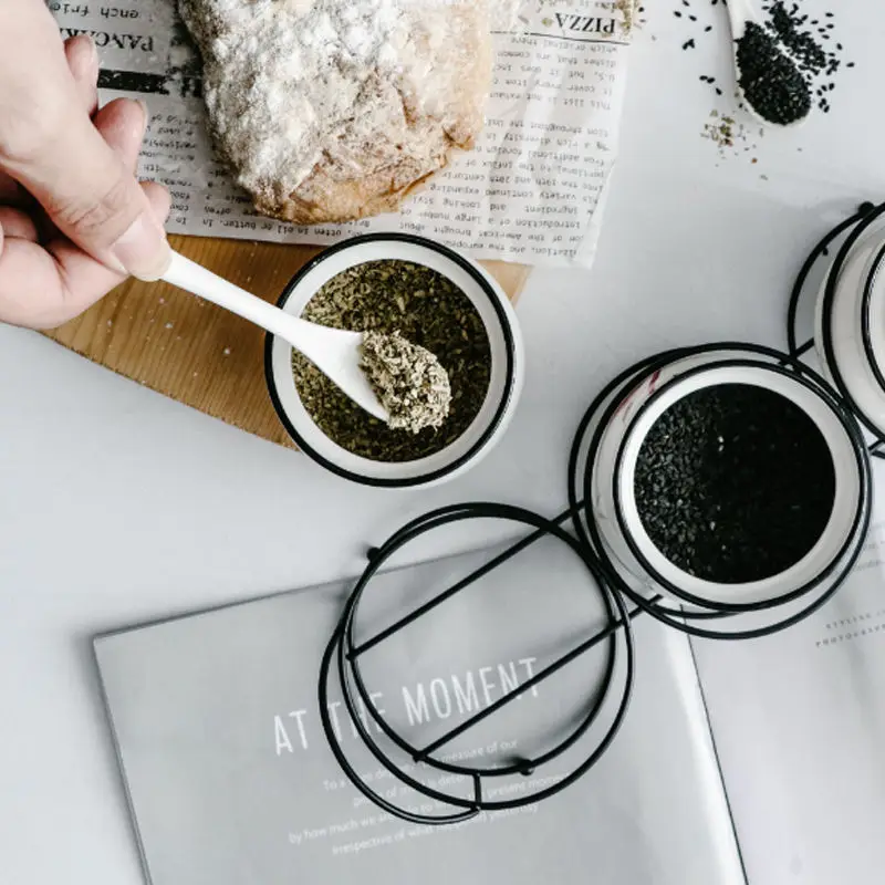 Ceramic Seasoning Jar Three-piece Kitchen Utensils Seasoning Box Household Salt Seasoning Seasoning Tank Combination Set Send