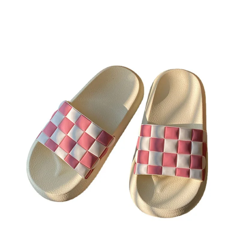 Casual Anti Slip Excrement Stepping Beach Slippers Women's Summer Fashion Wear Soft Bottom Lattice Cool Women