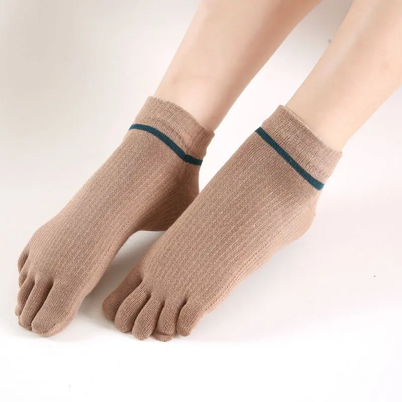 

1Pair Cotton Woman Yoga Socks High Elasticity Breathable Pilates Ballet Socks Five Fingers Fitness Gym Ladies Dance Sports Socks
