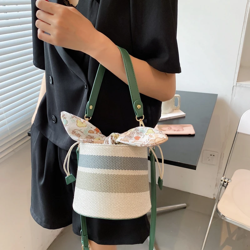 

New Bohemian Woven Bucket Women Crossbody Bags Designer Fashion Bow Striped Female Shoulder Bag Summer Straw Beach Handbag Purse