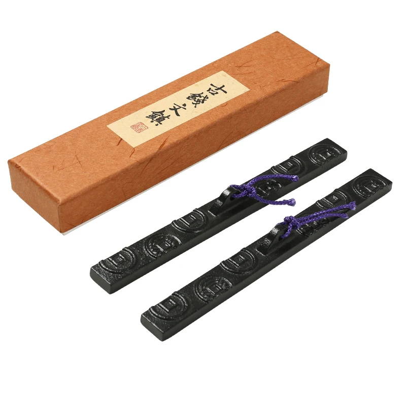 

2pcs Multifunction Iron Paperweights Metal Paper Weight Chinese Ink Painting Rice Paper Pressing Prop with Copper Coin Pattern