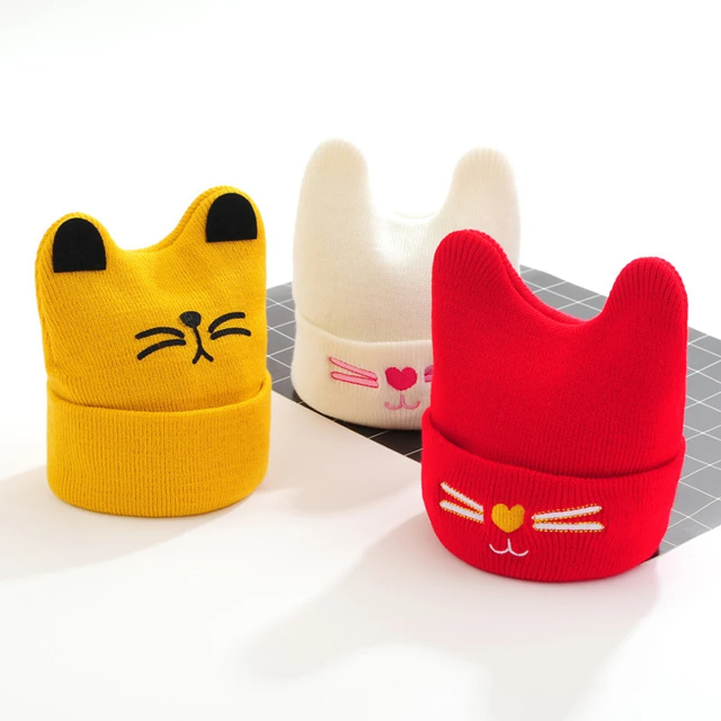 

Шапка детская вязаная, на осень/весну, теплая, однотонная