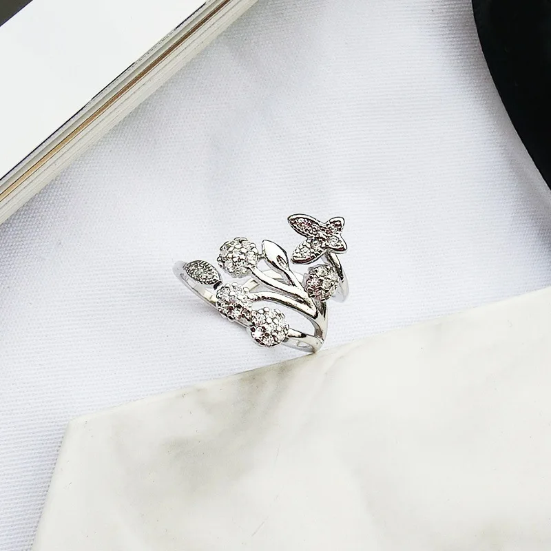 

Fashion Trendy Crystal Butterfly Tree Leaf Rings for Women 3 Colors Open Adjustable Metal Party Girls Jewelry Finger Ring Gift