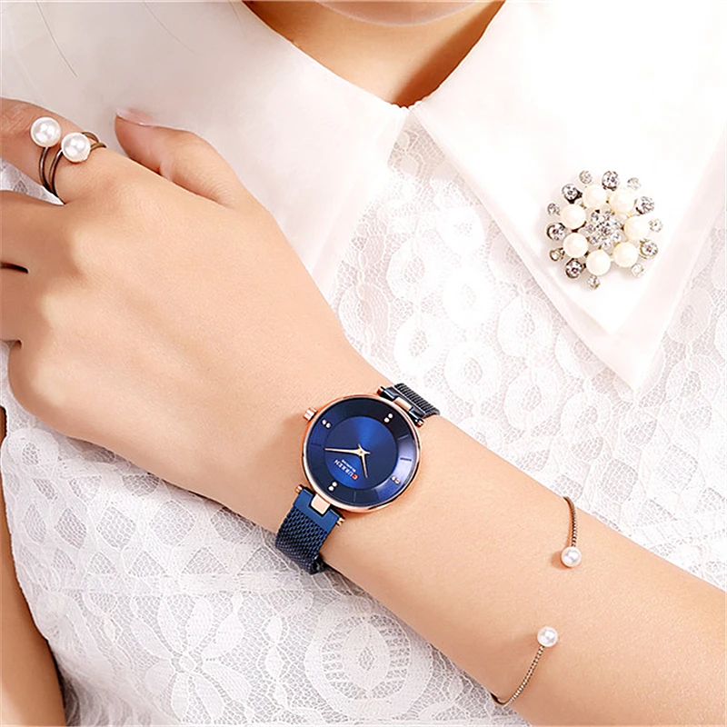 

CURREN Womens Watches Slim Fashion Quartz Diamond Watch With Stainless Steel Mesh Strap 9031 Female Clock Relogio Feminino