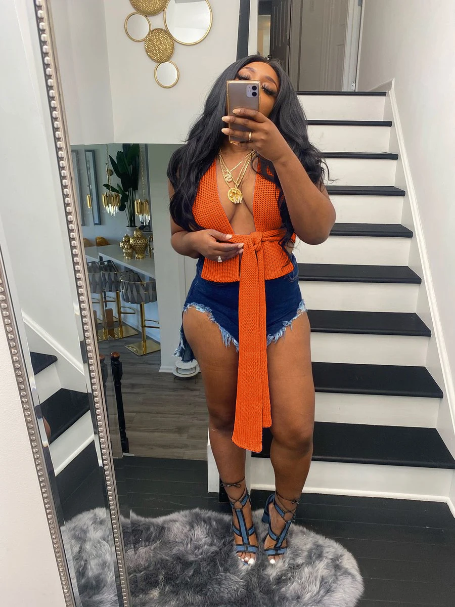 

JRRY Sexy Women Knitted Tops Sleeveless Skinny Crochet Crop Top High Elasticity Crocheted Solid Pattern Tops