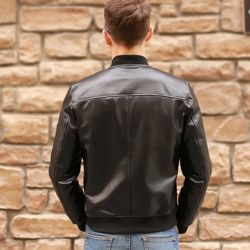 Мужская летная куртка из натуральной овечьей кожи черная облегающая пилот на