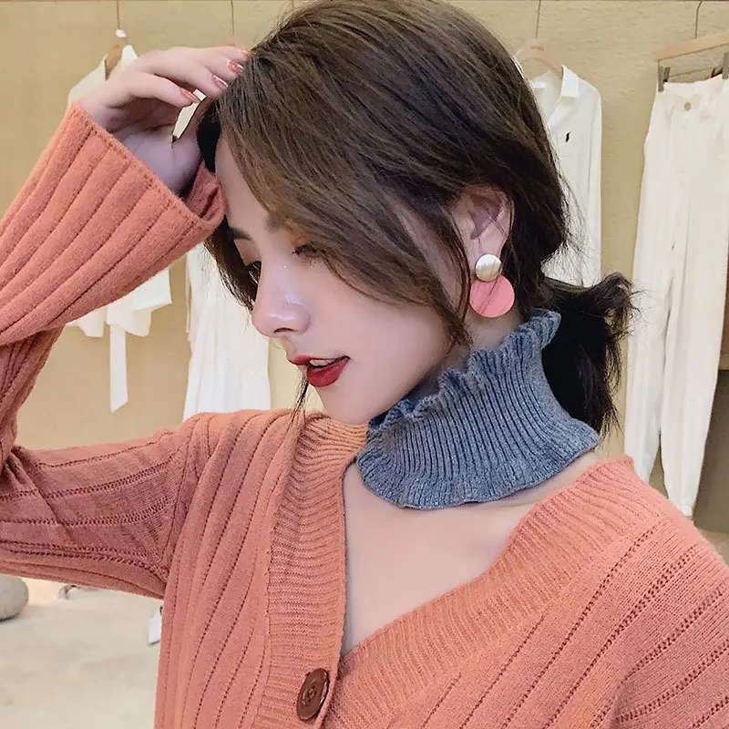 

Ladies Knitted Buttons Fake Collar Pullover Sweater Women Spring, Autumn and Winter Sweater Decoration Wild Fake Collar Shirt