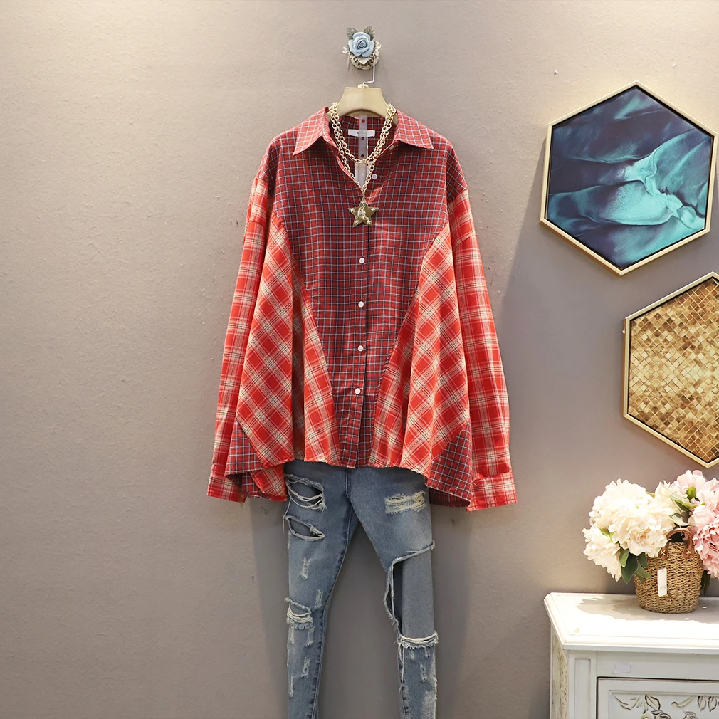 

Simple stitching lapel plaid shirt women 2020 autumn new style Korean retro plus size literary style fat sister cardigan women