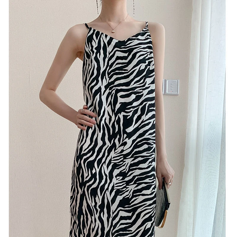 

Summer Women's New Sexy Sling Zebra V-Neck Fashion Casual Temperament Stitching Stripe Dress Casual Beach Skirt Multi Size