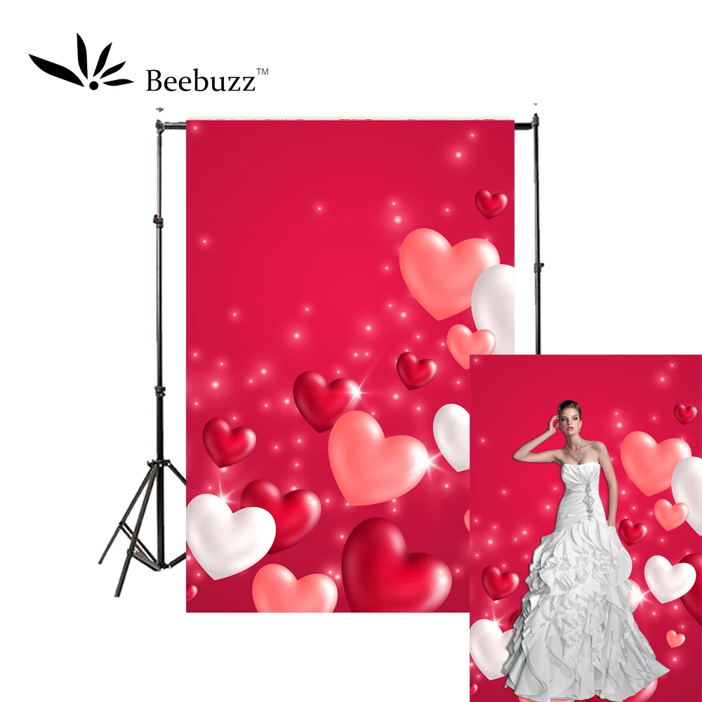 Red heart ornament pattern background photography studio photophone Valentine couple photo shoot | Электроника