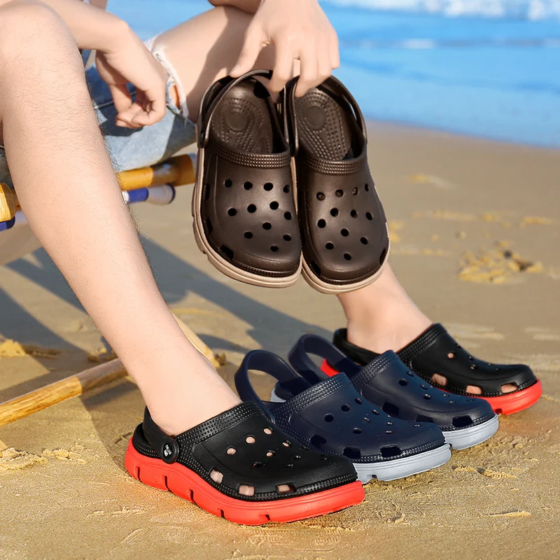 

2021 Men Sandals Crocks Summer Hole Shoes Crok Rubber Clogs Girl PU Lovers Garden Shoes Blue Crocse Beach Flat Sandals Slippers