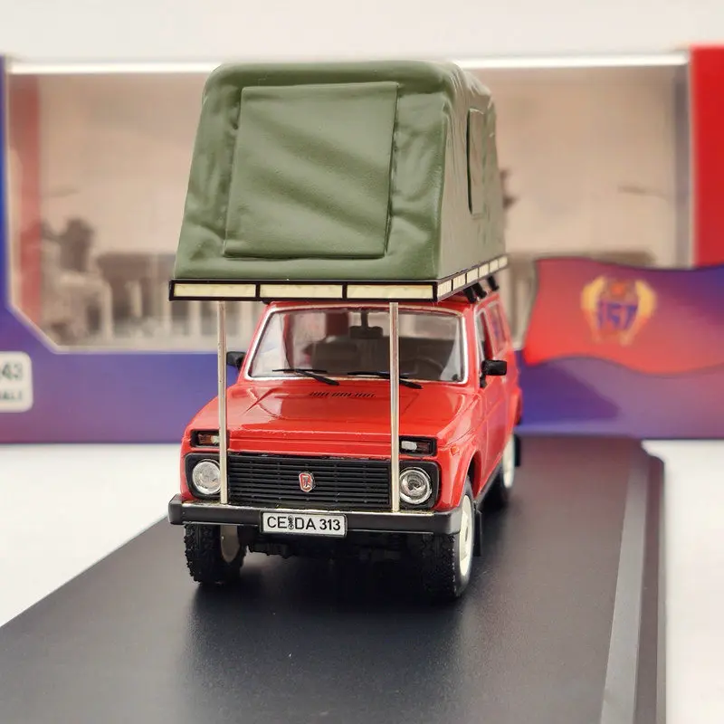 IST 1/43 для Lada Niva с палаткой на крышу модель list295mr ограниченная серия |