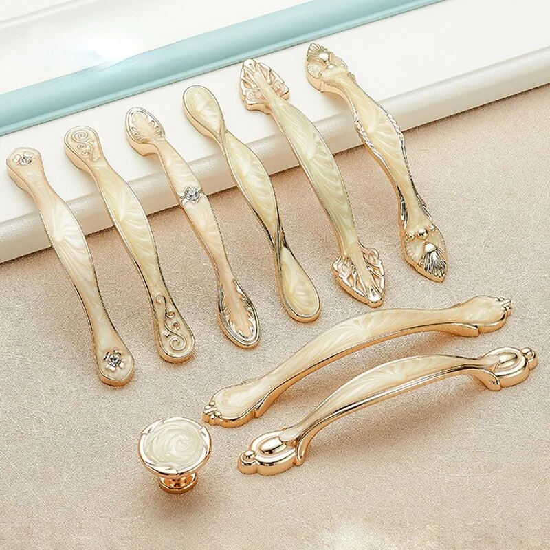 

Furniture Handle Luxury Gold Diamond Zinc Alloy European Kitchen Cupboard Cabinet Door Pull Drawer Wardrobe Closet Knob Hardware