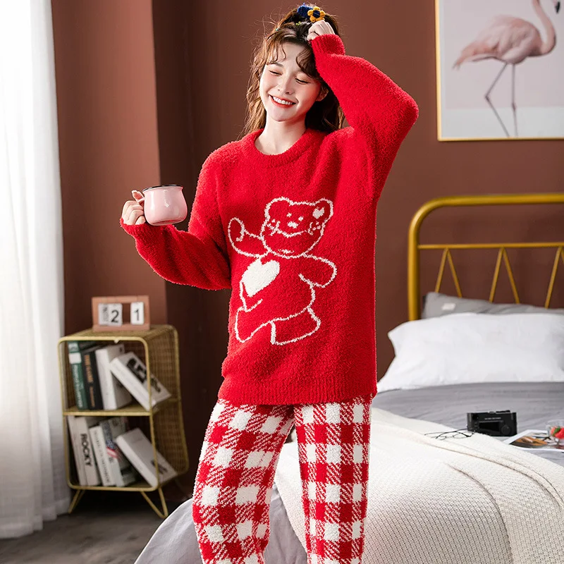 

100 kg autumn and winter pajamas, obese ladies' home service, medium thick plus velvet long-sleeved trousers suit