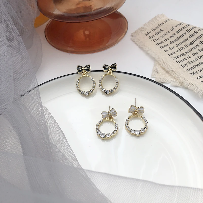 Неувядающие серьги гвоздики с бантом изящные простые из Южной Кореи в стиле мори