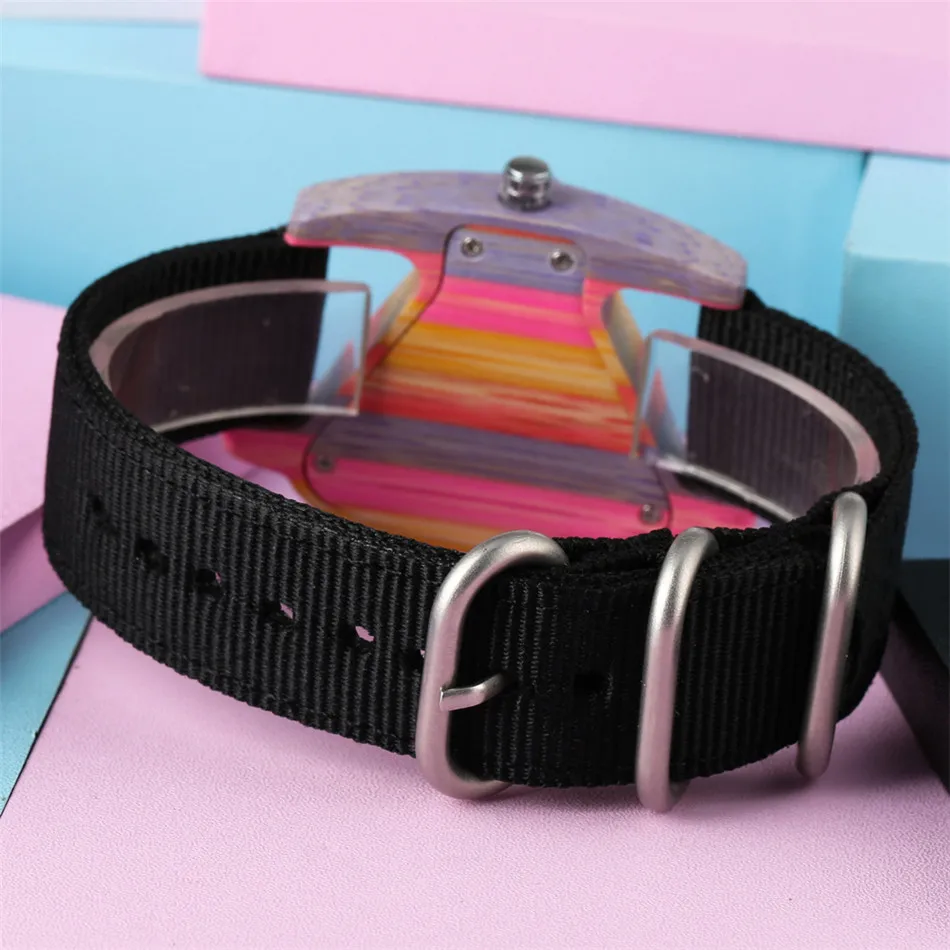 

Unqiue Ladies Triangle Multi-Color Bamboo Women's Watch Arabic Numerals Analog Female Nylon Band Wristwatches New Fashion 2020