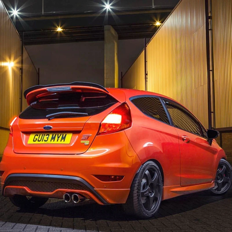 Для Ford Fiesta спойлер Высокое качество углеродного волокна или FRP спойлер для Ford Fiesta спойлер 2009-2013