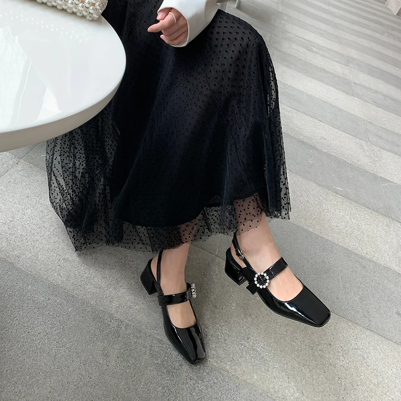 

Women's Shoes
