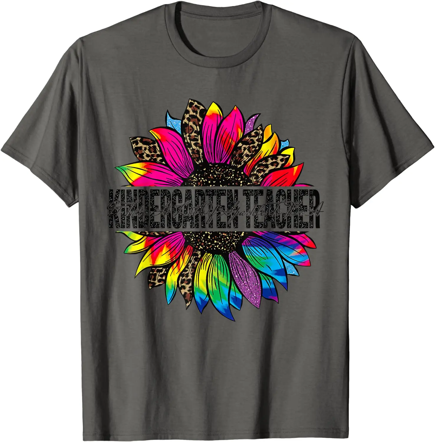 

Leopard Kindergarten Teacher Sunflower Back To School T-Shirt Men's T-shirt
