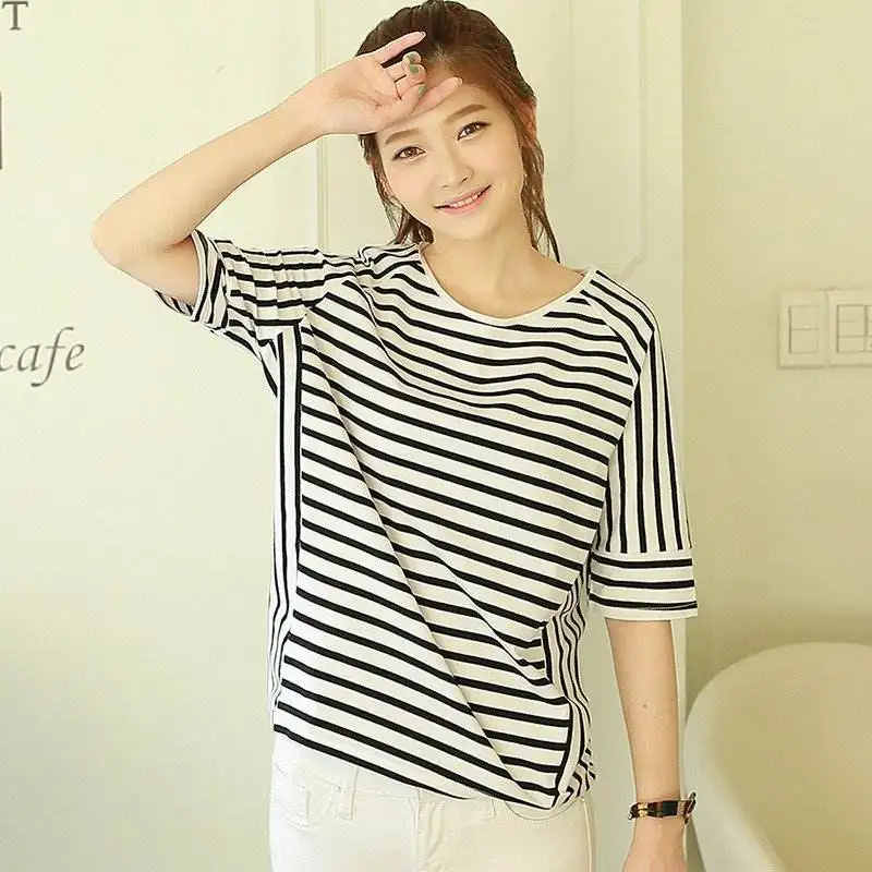 

2020 women t shirt friends new hot style letter friends print short lvory brown sleeve t-shirts Europe