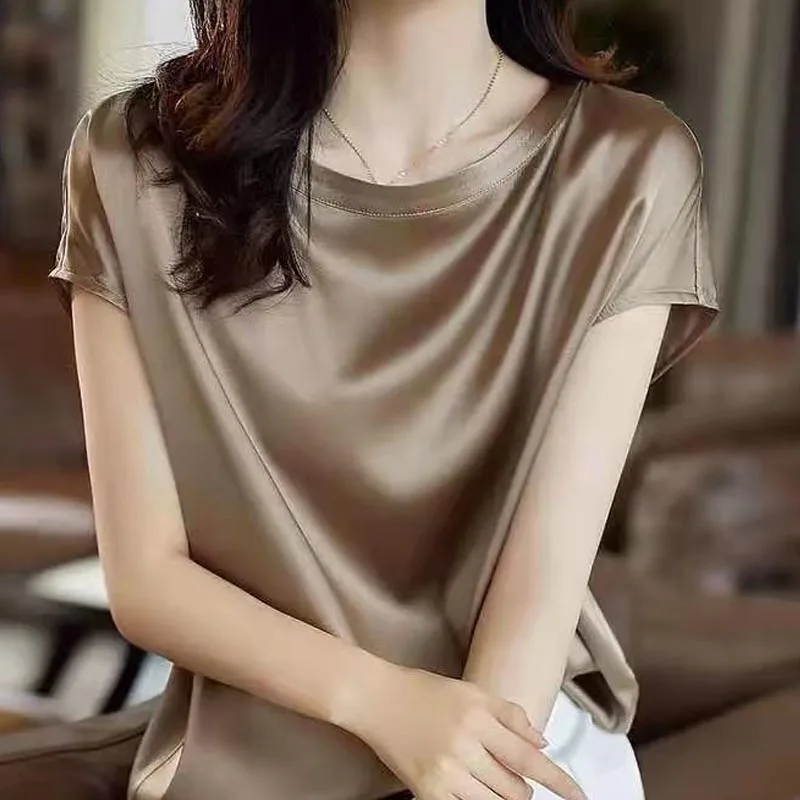 

2021 summer new Satin T-shirt for women to wear shoulder to shoulder sleeve top, loose inside and versatile Applicable age easy