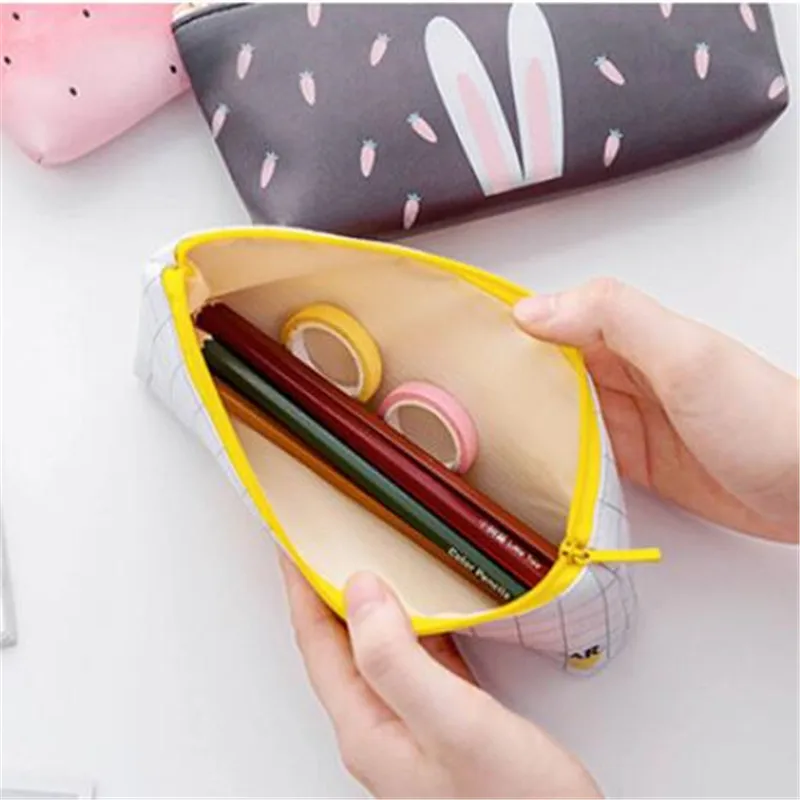 Пенал трапециевидный из ПУ кожи с кроликом и фруктами | Игрушки хобби