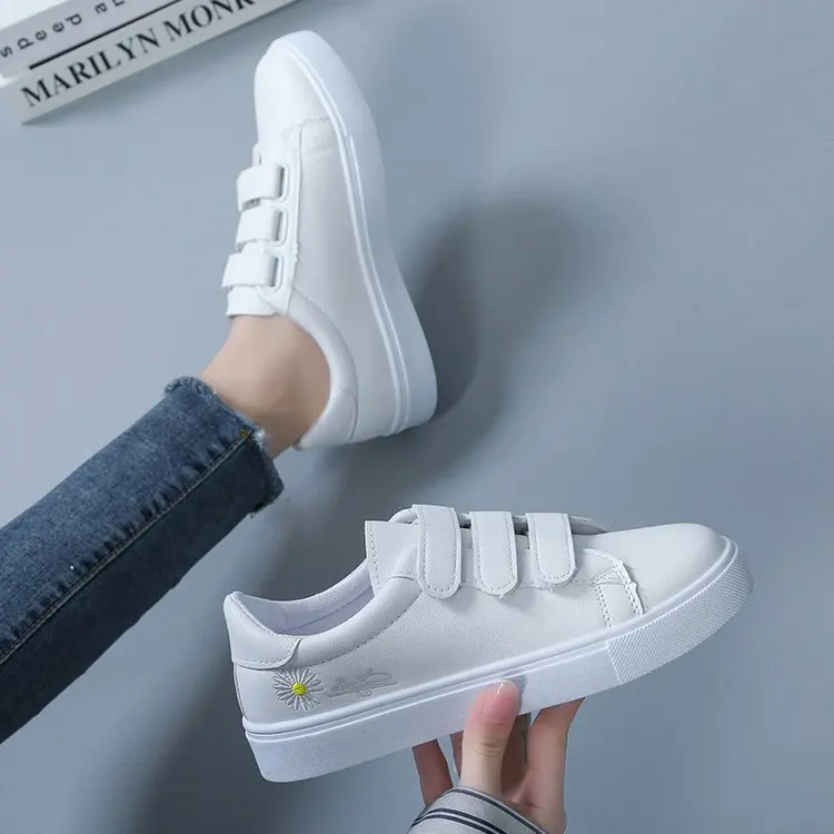 

2023 Women Vulcanized Shoes Fashion PU Leather White Shoes Casual Sneakers Woman Lightweight Ladies Flat Shoes Zapatillas Mujer