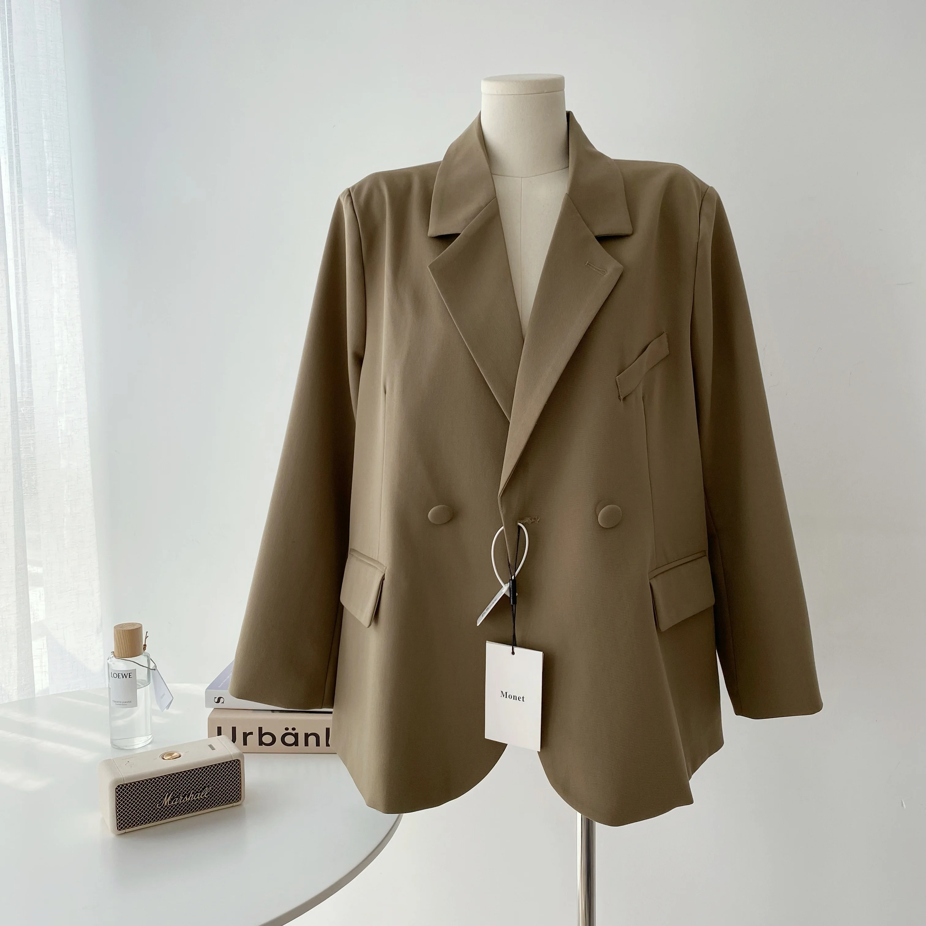 

Hihg Quality England Style Vintage Plaid Oversized Double Breasted Loose Blazer Women Blazer 2021 Women Blazers And Jackets Top