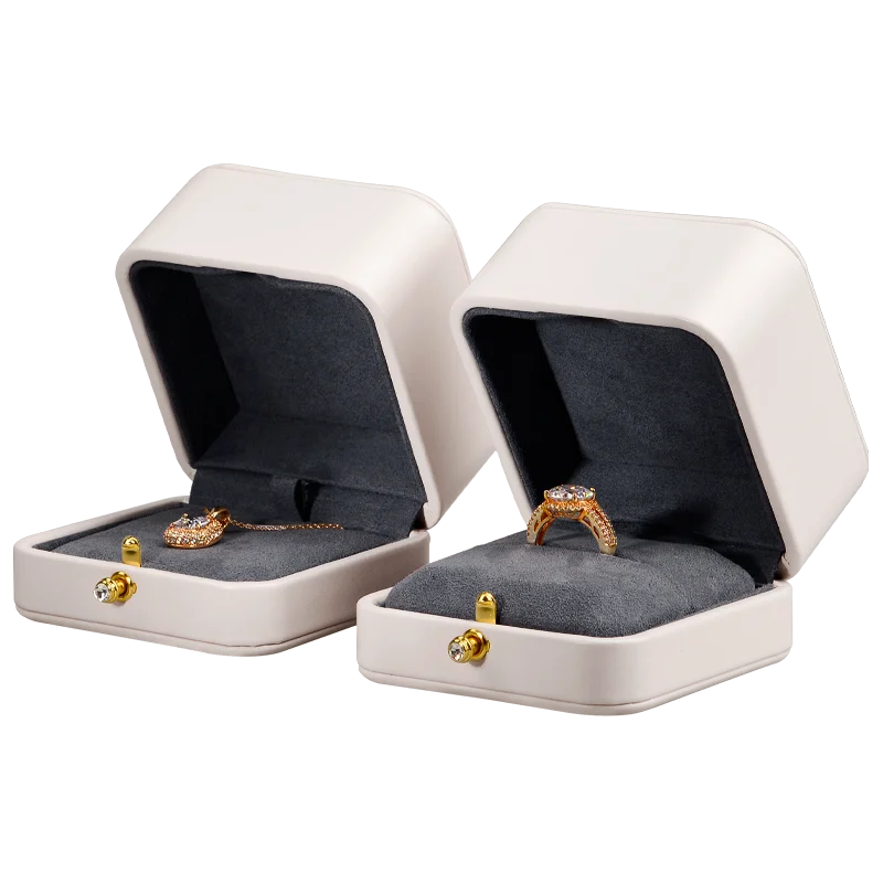 

Oirlv White Pendant Jewelry Box Round Corner Buckle Jewelry Gift Box Proposal Anniversary Gift for Girlfriend