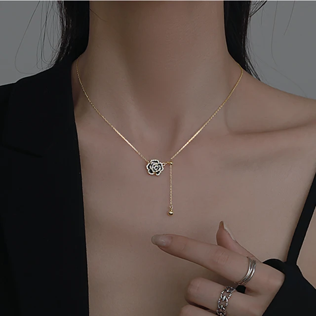 Elegant Black Camellia Necklace 4