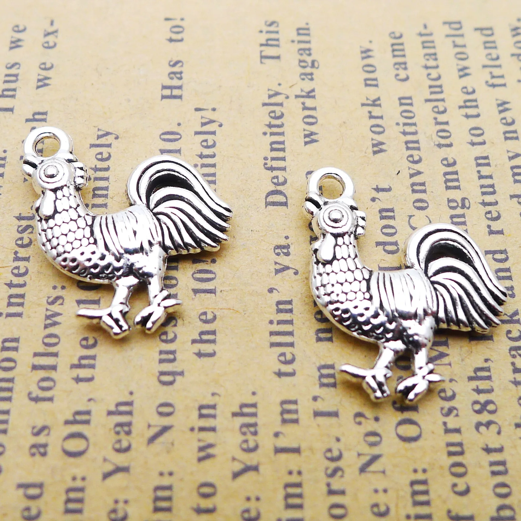 

15pcs/Lot 17x18mm Cock Chicken Charms Antique Silver Color Pendants for DIY Jewelry Making Charm