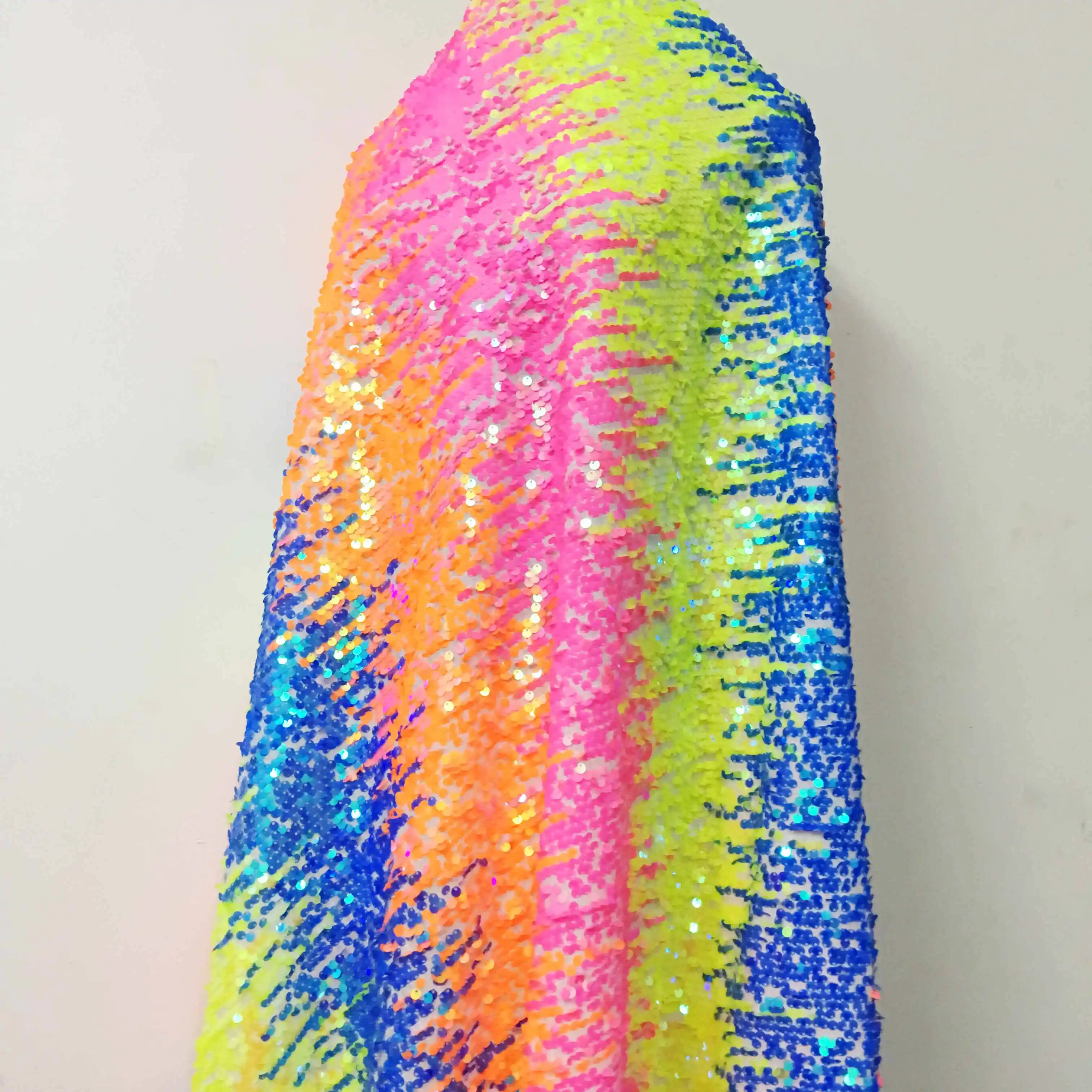 LASUI 2019 Новинка 1 ярд многоцветные Радужные Блестки Вышивка сетчатая кружевная ткань Сделай Сам Великолепная пользовательская фабрика W0151