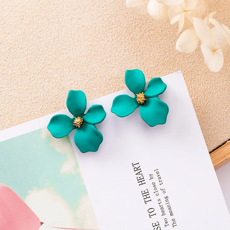 

Flower Stud Earrings Women Jewelry Girls Female Fashion New Korea Accesorios Mujer Moda Femme 2021 Para As Mulheres Cute Earring