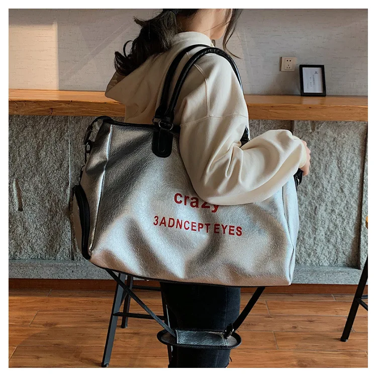 

New Fashion Holidays Travel Bag Women Handbag Letter Print PU Leather Tote Duffle Bag Women Fitness Gym Bag Yoga Big Weekend Bag