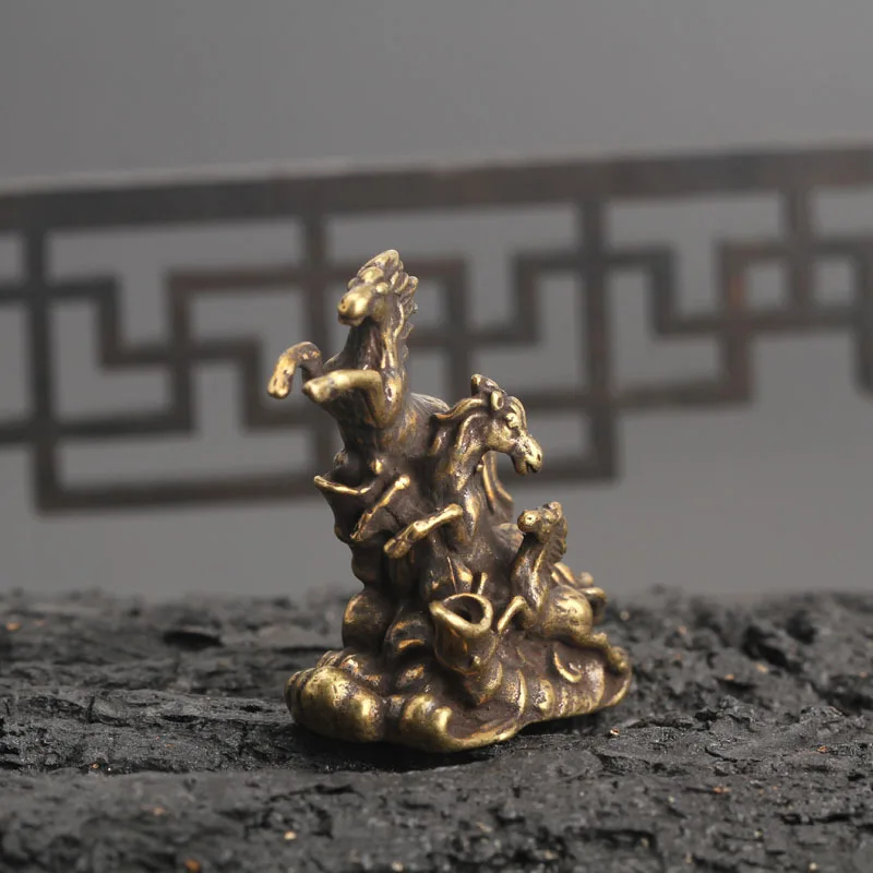 Маленькая статуя из твердой латуни для бега украшения дома курильница гостиной