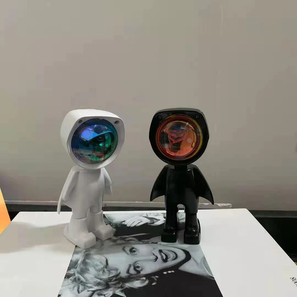 

Astronaut Charging Light USB 360 Robot LED Projector Night Light Rainbow Sunset Light Selfie Light Bedroom Atmosphere Table Lamp