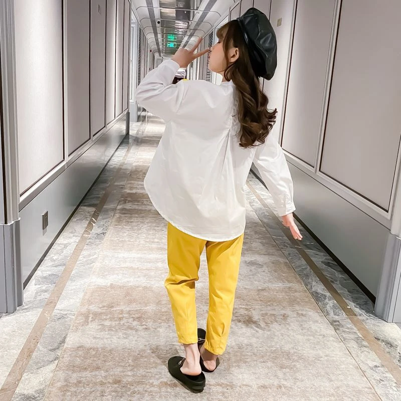 Детский спортивный костюм из двух предметов для девочек белая футболка на весну