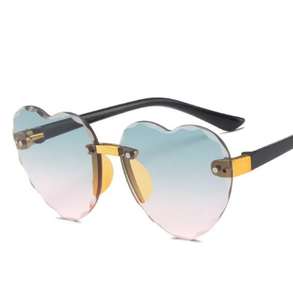 

Новые детские солнцезащитные очки без оправы в форме сердца, модные детские солнцезащитные очки в форме сердца для девочек, уличные дорожны...