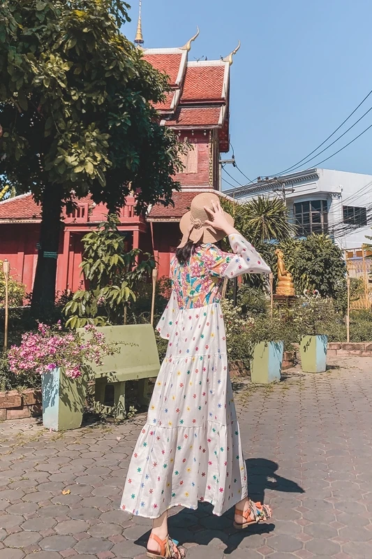 

Dress Fashion Brand Holiday Island Beach Dress Ethnic Dress Flower Embroidered Cotton and Linen Large Swing Dress Kawaii