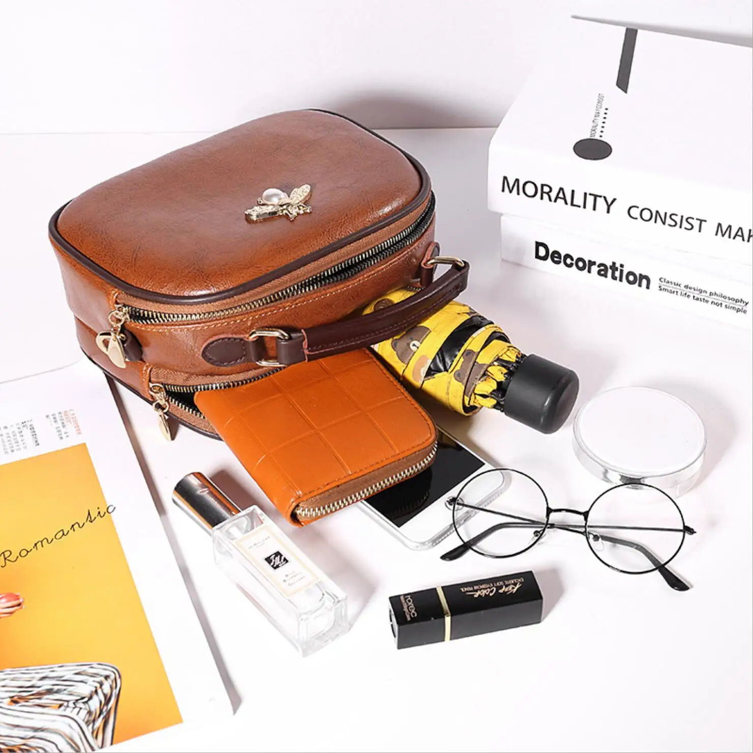 Women Fashion Handbag Hollow Out Shoulder Bag Tote Ladies Purse Hobo Bags Round package High Quality Shoulder bag