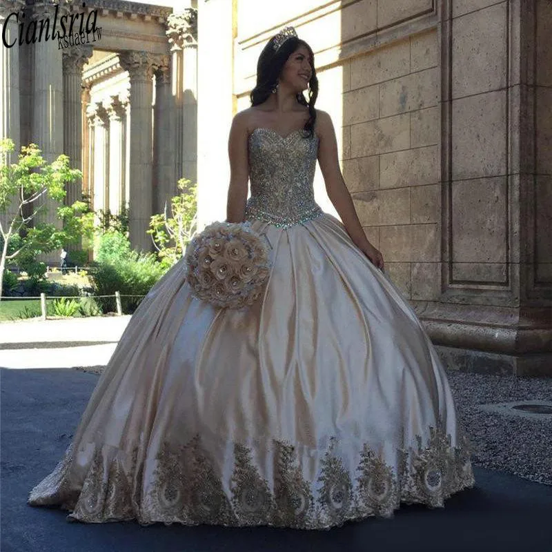 2020 золотые кружевные платья с аппликацией 16 Quinceanera бальное платье корсет